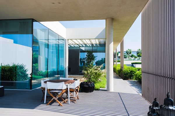 智能電動窗簾2.jpg 智能電動窗簾2.jpg